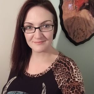 Meet your Posher, Beth-anne